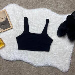 Hollister / Social Tourist cropped tank top !